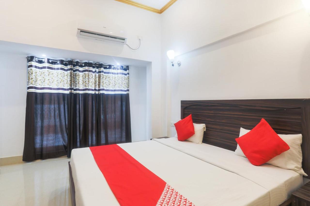 Oyo 45552 Central Hotel Κχατζουράχο Εξωτερικό φωτογραφία
