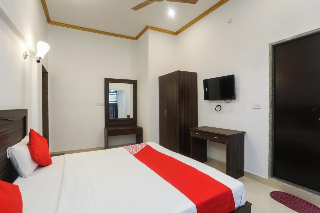Oyo 45552 Central Hotel Κχατζουράχο Εξωτερικό φωτογραφία