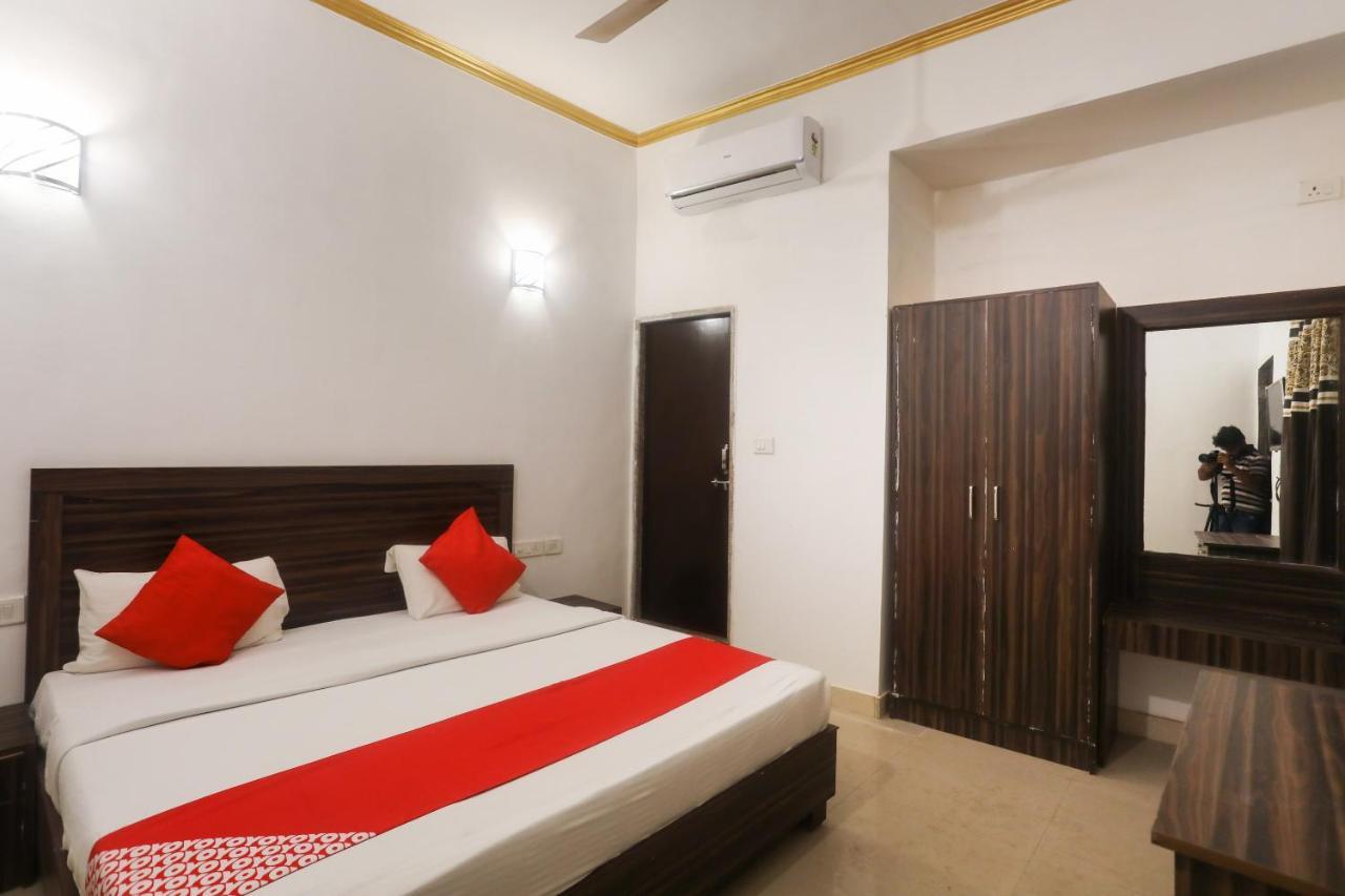 Oyo 45552 Central Hotel Κχατζουράχο Εξωτερικό φωτογραφία